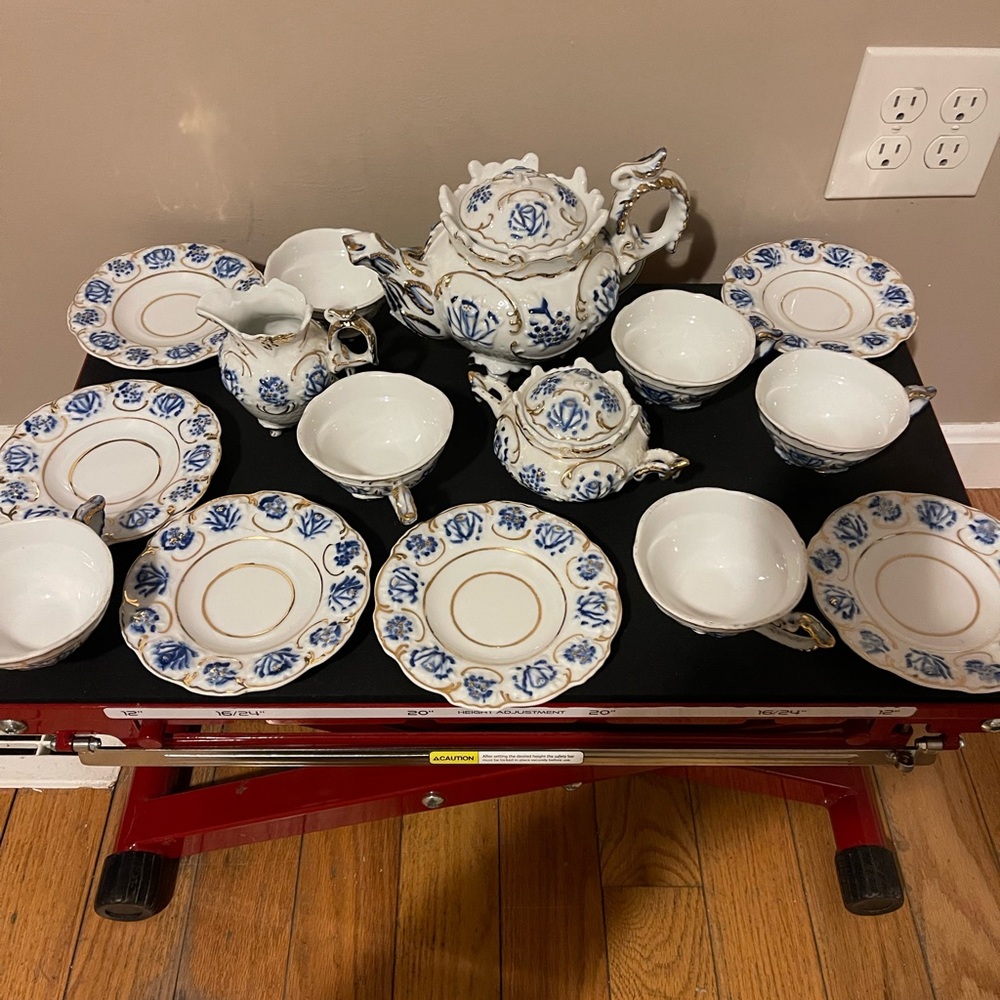 Royal Vienna Fine Porcelain Tea Set Blue White Gold China Wow Antique VTG Rare - Picture 4 of 16
